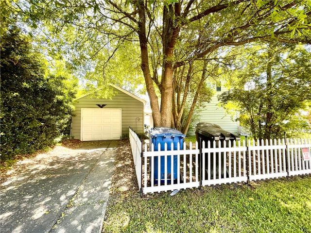 4732 Bunker Hill LN, Virginia Beach, VA 23462