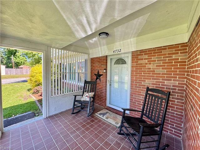 4732 Bunker Hill LN, Virginia Beach, VA 23462