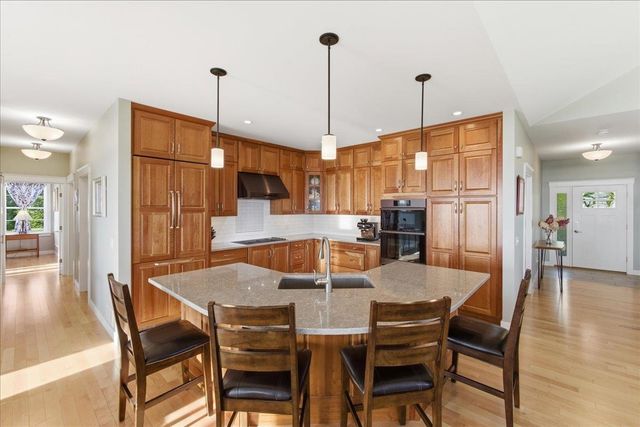 405 Harriet Drive B, Georgia, VT 05478