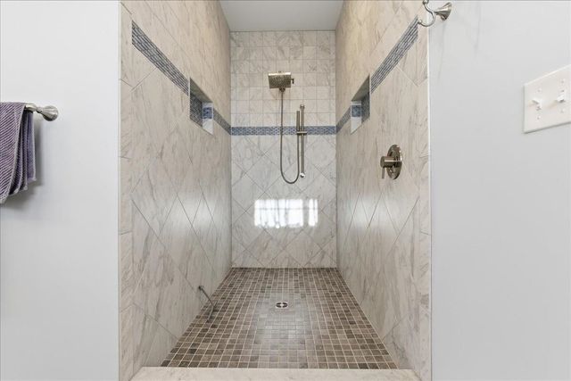 405 Harriet Drive B, Georgia, VT 05478