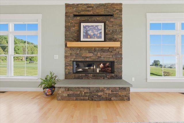 405 Harriet Drive B, Georgia, VT 05478