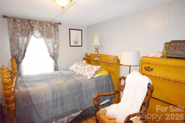 1515 States Avenue, Morganton, NC 28655