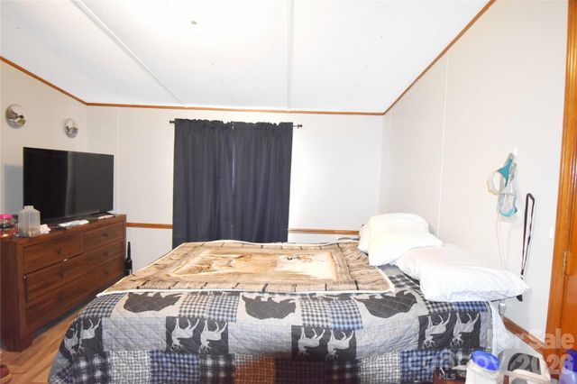 1515 States Avenue, Morganton, NC 28655