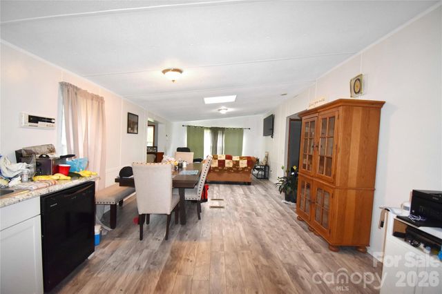1515 States Avenue, Morganton, NC 28655