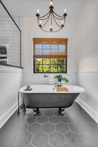 781 Brassfield Rd, Hillsboro, TN 37342