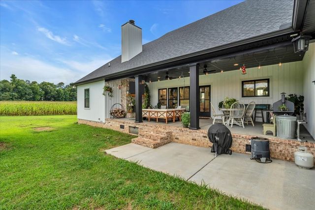 781 Brassfield Rd, Hillsboro, TN 37342