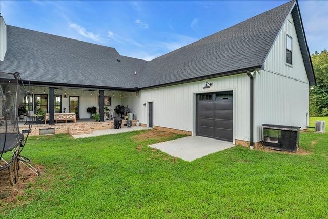781 Brassfield Rd, Hillsboro, TN 37342