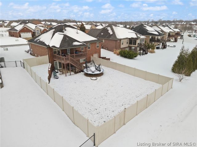 3106 Timberlake Court, Jeffersonville, IN 47130