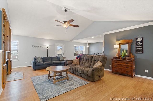 3106 Timberlake Court, Jeffersonville, IN 47130