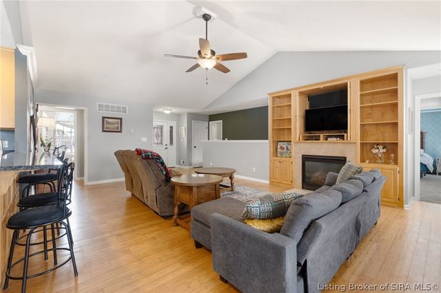 3106 Timberlake Court, Jeffersonville, IN 47130