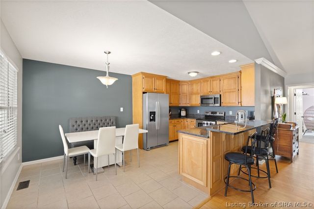 3106 Timberlake Court, Jeffersonville, IN 47130