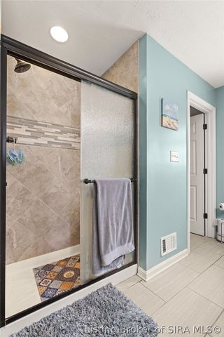 3106 Timberlake Court, Jeffersonville, IN 47130