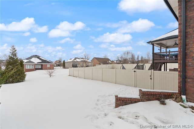 3106 Timberlake Court, Jeffersonville, IN 47130