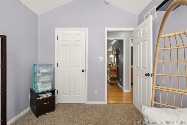 3106 Timberlake Court, Jeffersonville, IN 47130