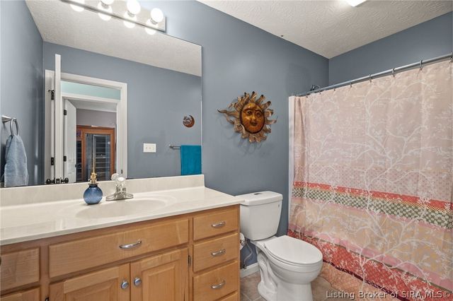 3106 Timberlake Court, Jeffersonville, IN 47130