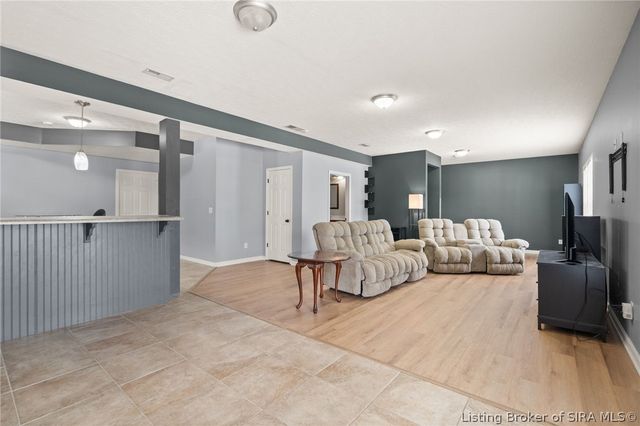 3106 Timberlake Court, Jeffersonville, IN 47130