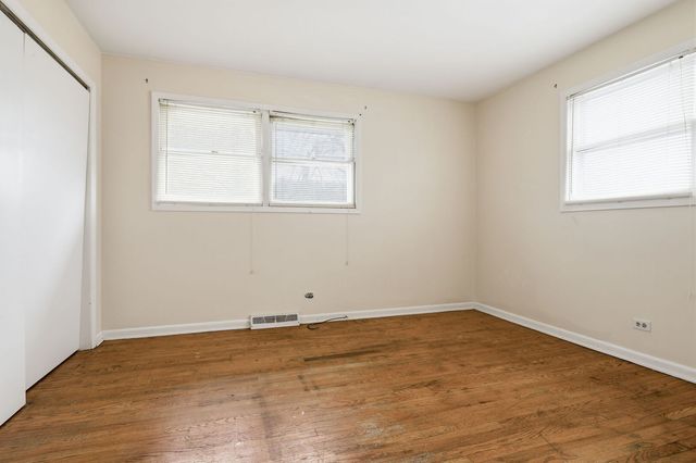 155 E Madison Street, Elmhurst, IL 60126