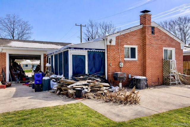 24955 Beierman Avenue, Warren, MI 48091