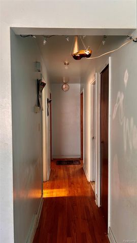 24955 Beierman Avenue, Warren, MI 48091