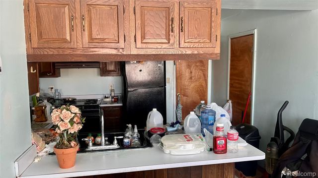 24955 Beierman Avenue, Warren, MI 48091