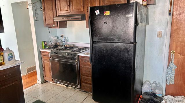 24955 Beierman Avenue, Warren, MI 48091