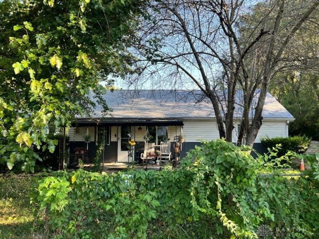 321 Gilbert Avenue, Fairborn, OH 45324