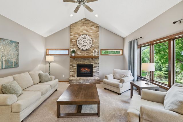 8761 Inverness Road, Woodbury, MN 55125
