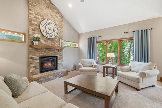 8761 Inverness Road, Woodbury, MN 55125