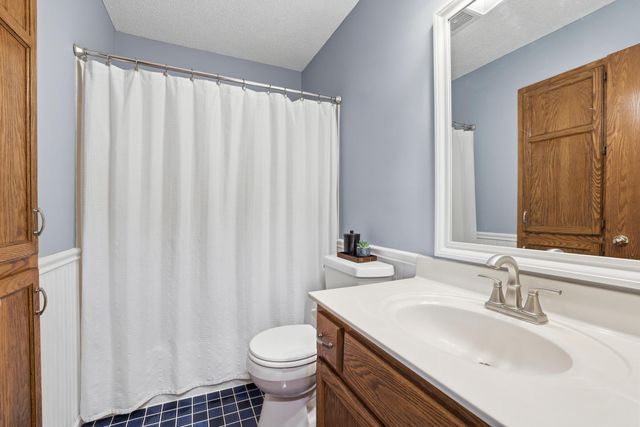 8761 Inverness Road, Woodbury, MN 55125