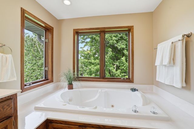 8761 Inverness Road, Woodbury, MN 55125