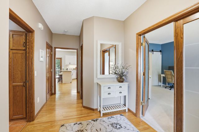 8761 Inverness Road, Woodbury, MN 55125