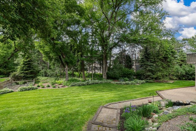 8761 Inverness Road, Woodbury, MN 55125