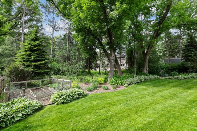 8761 Inverness Road, Woodbury, MN 55125