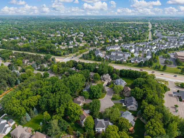 8761 Inverness Road, Woodbury, MN 55125