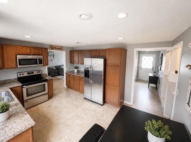 4225 Northwestern AVENUE, Mount Pleasant, WI 53405