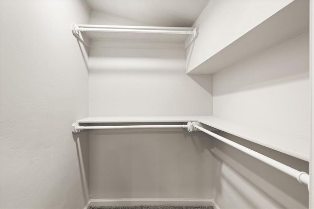 411 W Springer Avenue, Guthrie, OK 73044