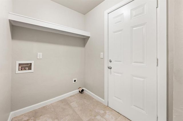 411 W Springer Avenue, Guthrie, OK 73044