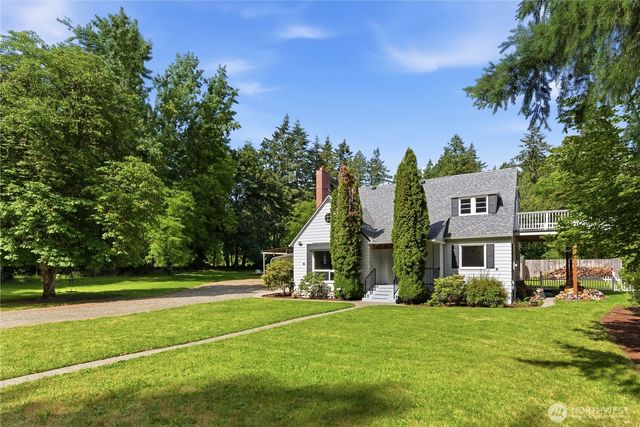 840 11th Avenue, Fox Island, WA 98333