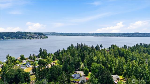 840 11th Avenue, Fox Island, WA 98333
