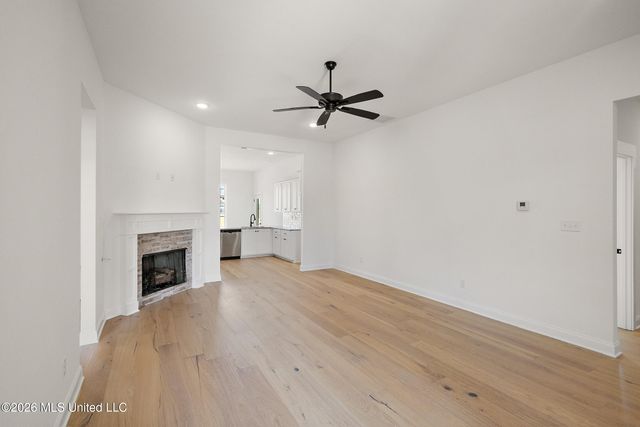 907 Coahoma Court, Nesbit, MS 38651