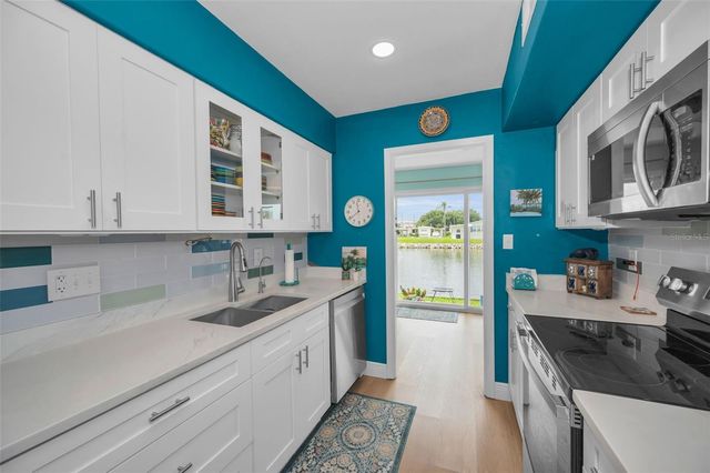 845 SKY LOCH DRIVE S, Dunedin, FL 34698