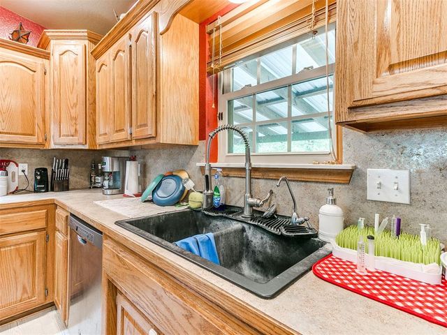 12517 Jerrad Lane, Mcloud, OK 74851