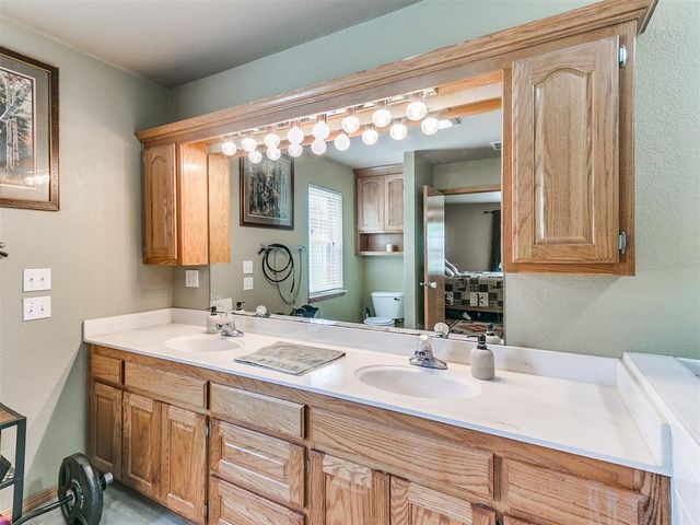 12517 Jerrad Lane, Mcloud, OK 74851