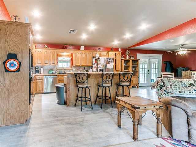 12517 Jerrad Lane, Mcloud, OK 74851
