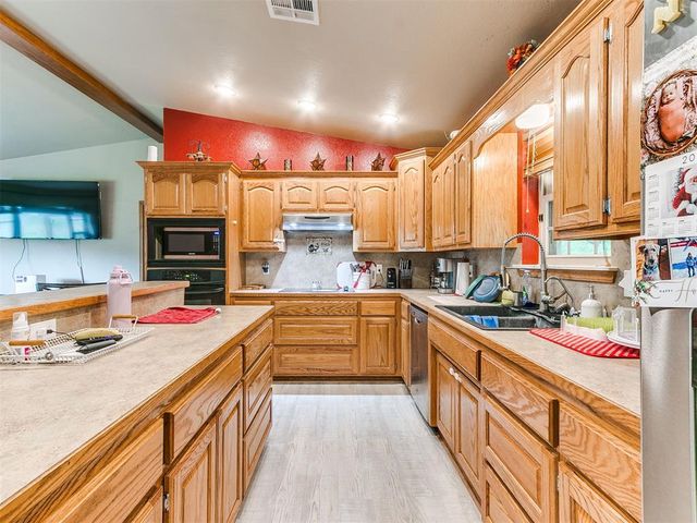 12517 Jerrad Lane, Mcloud, OK 74851