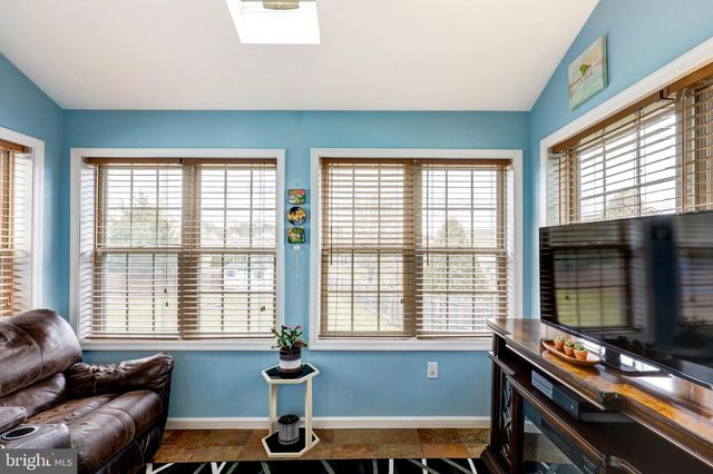 176 FAIRWAY DR, Denver, PA 17517