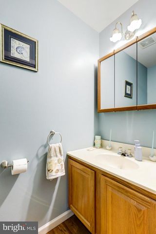 176 FAIRWAY DR, Denver, PA 17517