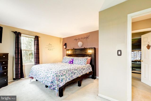 176 FAIRWAY DR, Denver, PA 17517