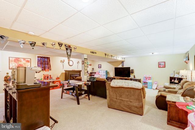 176 FAIRWAY DR, Denver, PA 17517