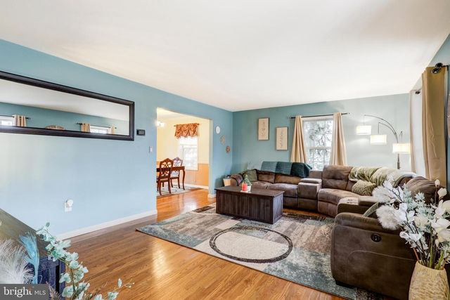 176 FAIRWAY DR, Denver, PA 17517